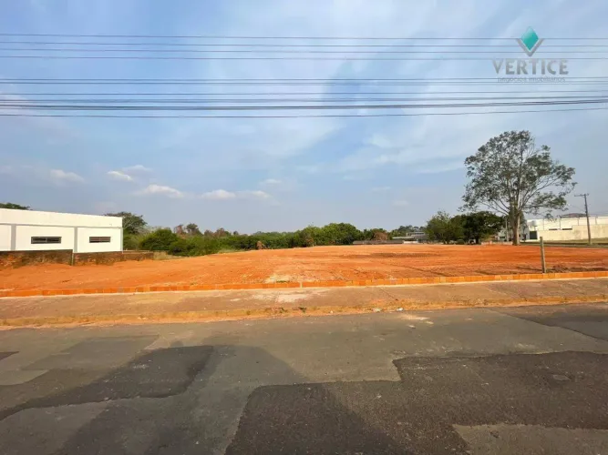 Área à venda, 2560 m² por R$ 2.800.000 - Parque dos Pássaros - São José do Rio Preto/São P