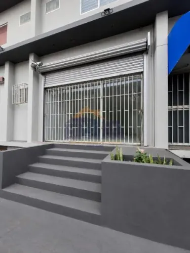 Comercial/Industrial com 1 sala(s) no bairro Quilombo em Cuiabá - MT