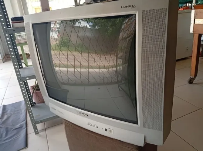 TV Toshiba 20pL 