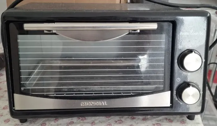 Forno elétrico Mondial preto