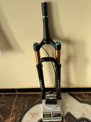 Suspensão Fox 32 kashima não é boost
