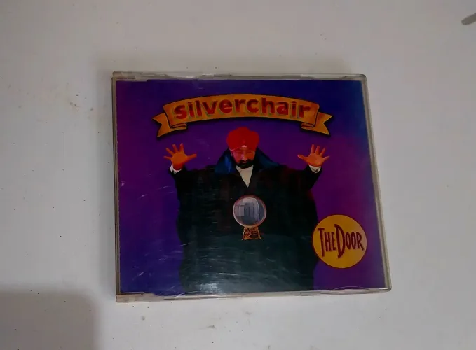 Cd silverchain- the door