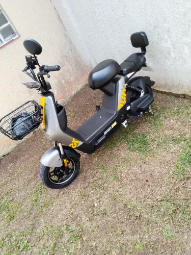 Vendo Scooter Elétrica Completa Com Chave Reserva.