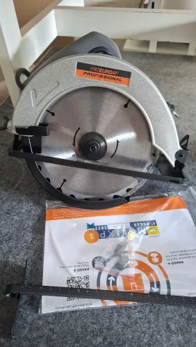 Vendo serra circular profissional 127 V
