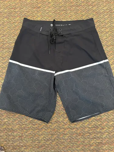 Bermuda surf wear tamanho 38 