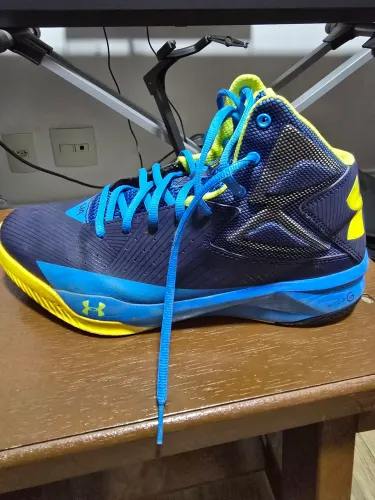 Tênis Under Armor Basketball