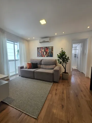Apartamento 1 dormitório com sacada com churrasqueira, garagem Pedra Branca.