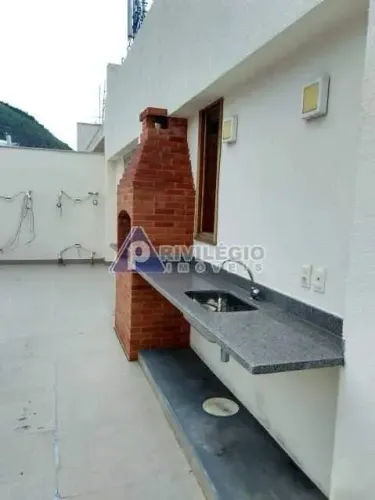 COBERTURA REFORMADA COM VAGA DE GARAGEM , VISTA LIVRE!!