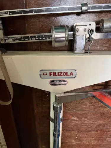 Balança Filizola Antiga Mecânica de Piso 150kg - Vintage em ótimo estado!