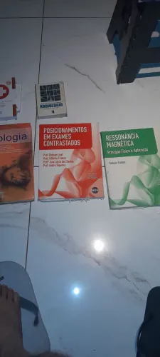 Vendo coleção de livros da radiológia, apenas.! R$ 350