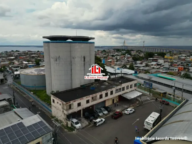 Prédio comercial na Compensa II Medindo 515m² em Compensa - Manaus - AM