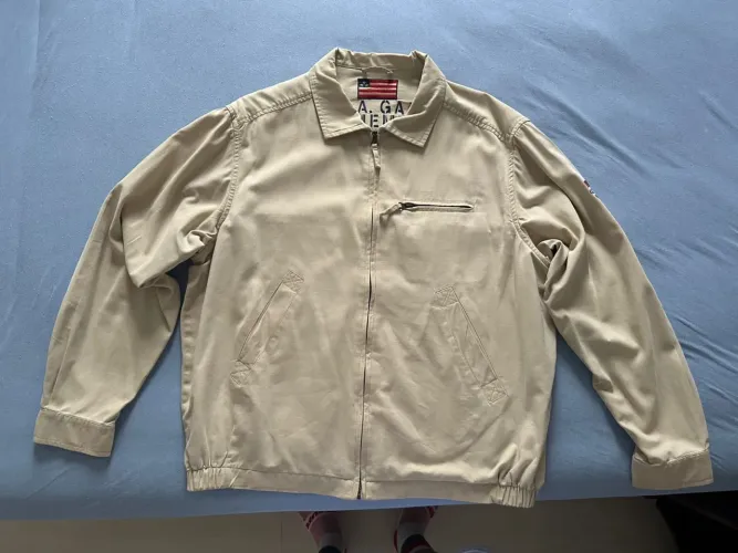 Casaco marca GANT