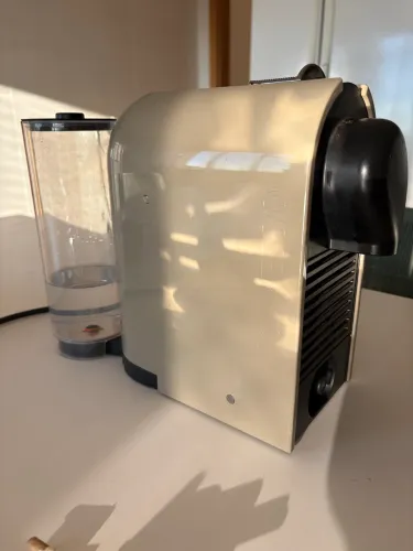 Cafeteira nespresso u650 automatica 110v