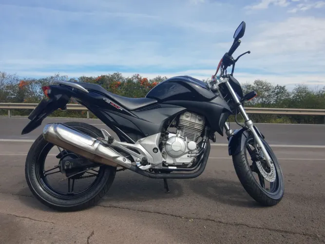 Cb 300 2010