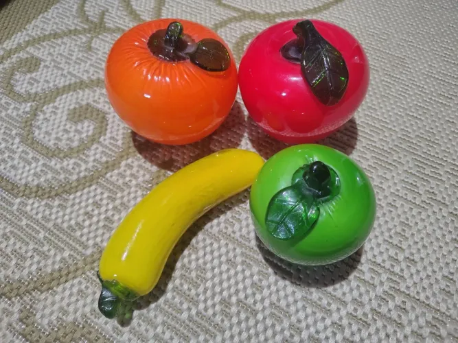 Frutas Murano em perfeito estado