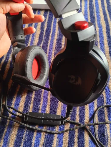 FONE NIREUS H399 REDRAGON - RGB