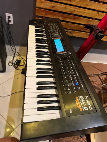Teclado Roland Gw8