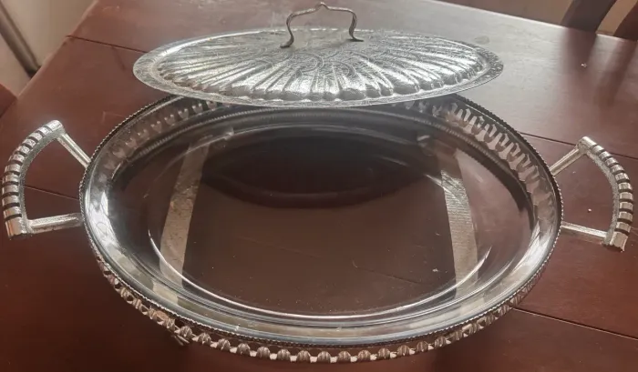 Porta pirex oval prateado - Estilo Barroco
