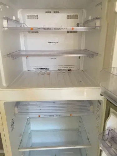 Geladeira 380 litros continental