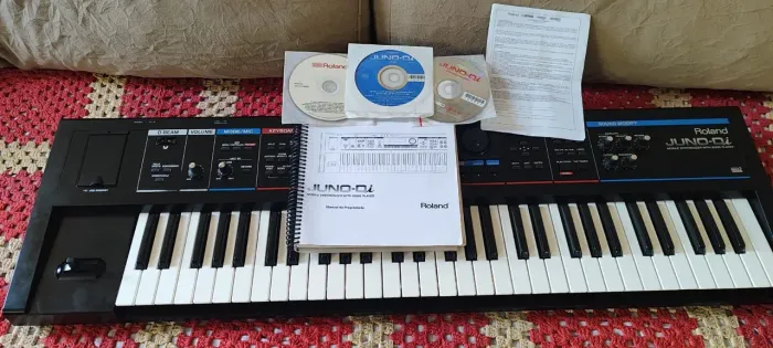 Roland Juno-Di Impecável - Único Dono + Bag e Acessórios Originais!