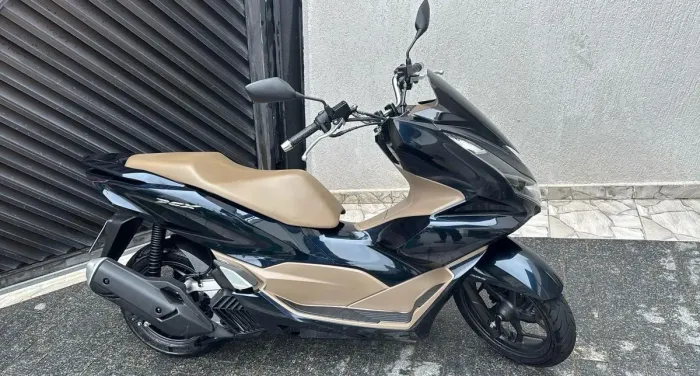 Honda PCX 160 DLX 2025