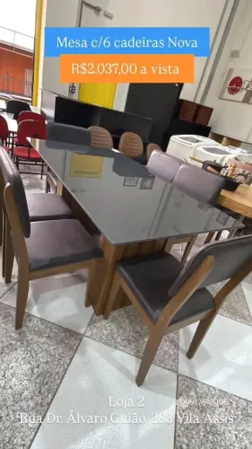 MESA COM 6 CADEIRAS