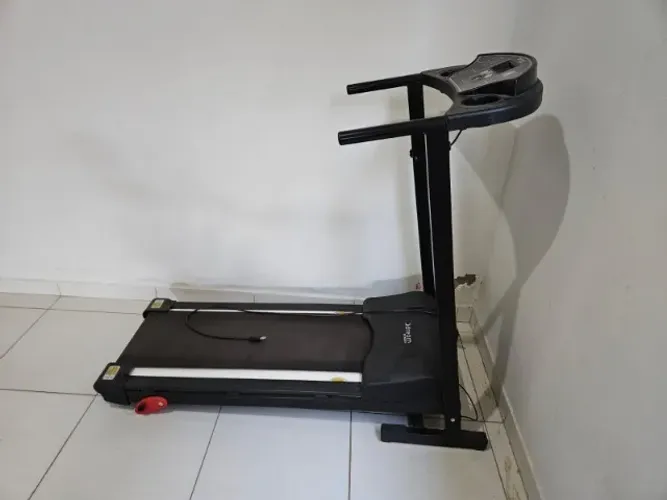Esteira Elétrica Dream Fitness DR 1600 Bivolt
