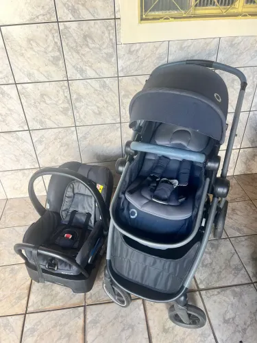 Carrinho + Bebê Conforto (Maxi Cosi Anna 2)
