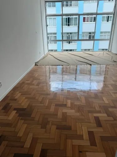 Apto Centro, frente, amplo, reformadíssimo, Rua Irmãos D'angelo - Petrópolis - RJ
