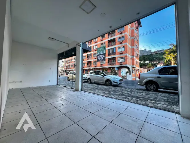 Loja térrea com 46m² para locação com R$ 2.300,00 - Bairro Vila Nova - Blumenau/SC