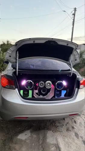 Som automotivo