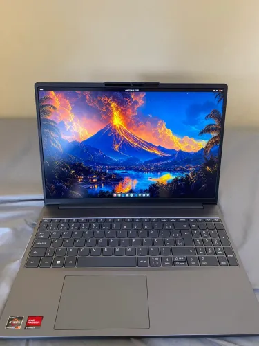 Notebook Lenovo slim 3, Ryzen 7 7735HS, 16gb de ram, 512gb interno
