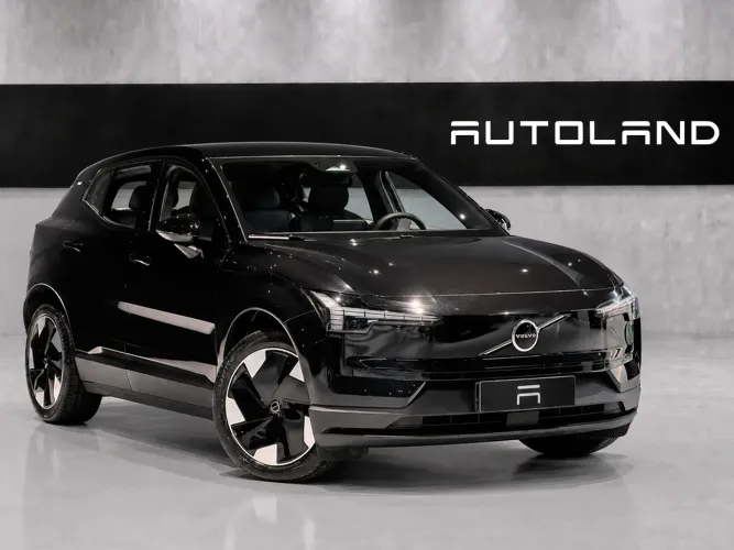 Volvo EX30 E60 Plus (elétrico) 2024