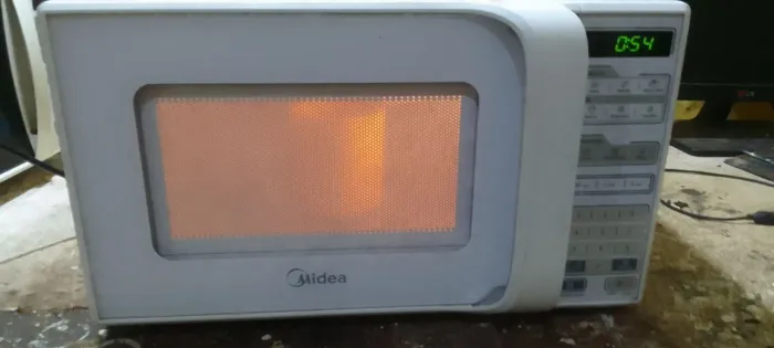 Microondas Midea 18 litros 