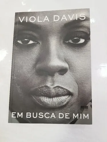 Livro: Em busca de Mim
