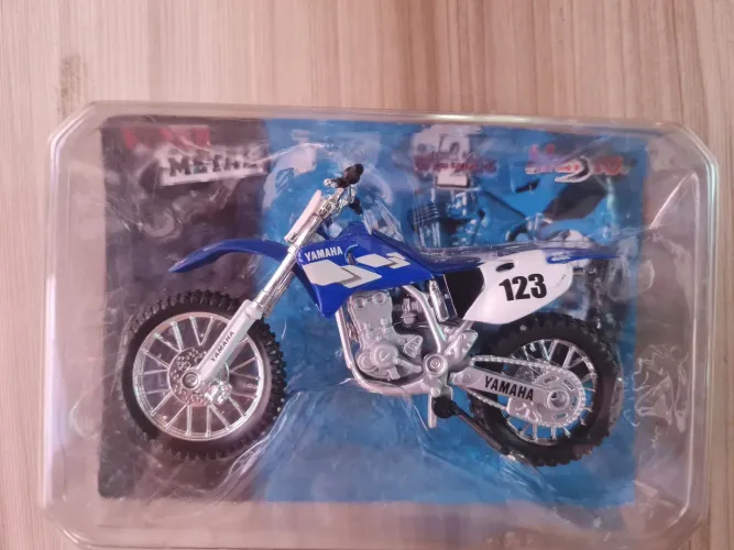 Miniatura de moto