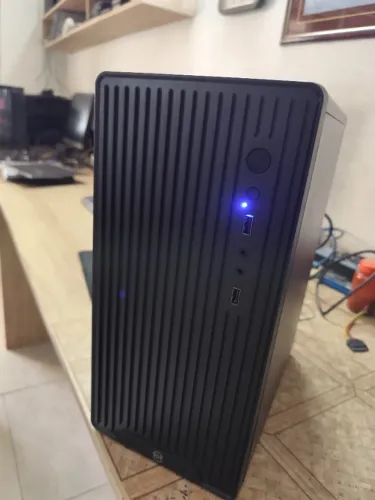 Computador Intel Core i3 8a Geração 4 Gigas Memória DDR4 SSD M2 128 Gigas Windows 11 Somos