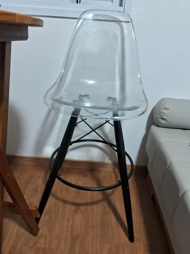2 Banquetas Charles Eames Transparente