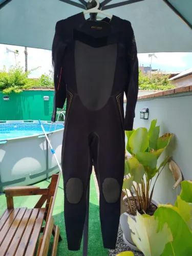 ROUPA DE BORRACHA BILLABONG