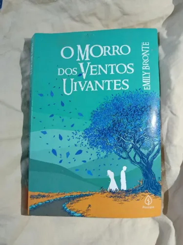 O Morro dos Ventos Uivantes - Emily Brontë | Livro usado
