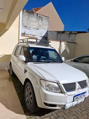 Mitsubishi Pajero TR4 2.0 Flex 16V 4X2 Aut. 2015