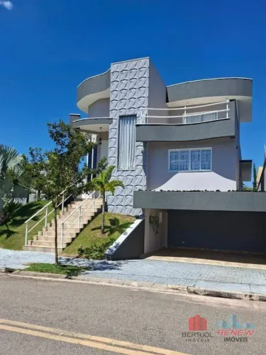 Casa de Condomínio em Jundiaí (SP) 3 Dorms, 1 Suíte, Piscina e 4 Vagas | Jardim Celeste