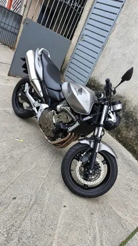 HONDA CB 600 HORNET 2007 - LINDA, POTENTE E MUITO BEM CONSERVADA!