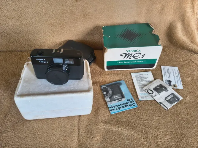 Máquina fotográfica yashica me-1 na caixa 