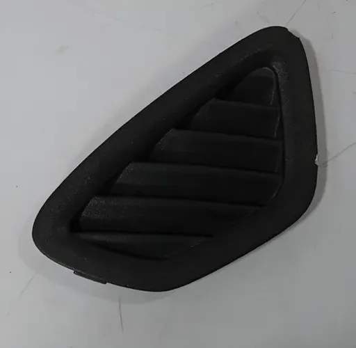 Tela Grade Direita Painel Tabelier Onix 2013 - 2019 Preto