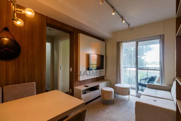 Apartamento com 2 Dormitórios 1 Vaga em Liberdade