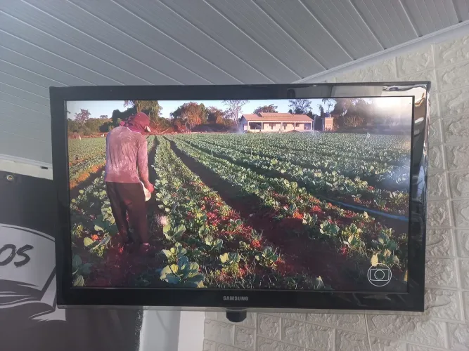 Televisão Samsung LCD FullHD 40 polegadas