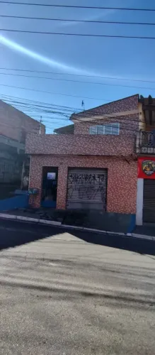 Imóvel para venda possui 4 casas no terreno e salão comercial Itaim Paulista