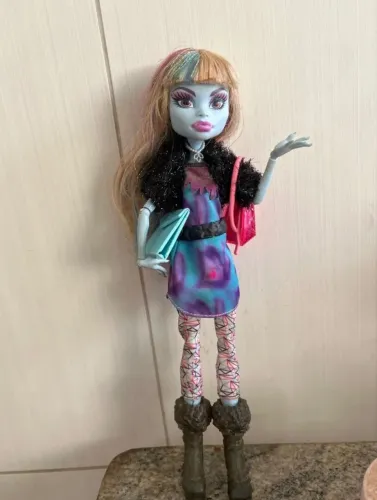 Boneca Monster High Abbey Abominable Picture Day