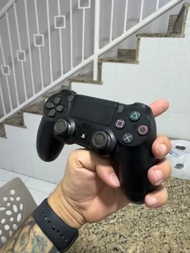 Controle Dualshock de PS4 (Original Sony)